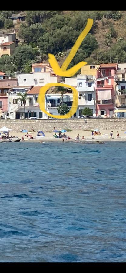 Casa Nicole Fronte Mare Giardini Naxos Exterior foto